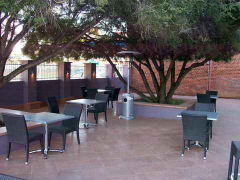 Mackellar Motel - ACT Tourism 3