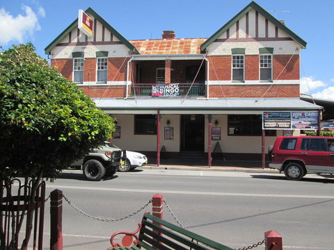 Maclean Hotel - ACT Tourism 0