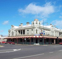 Madden's Commercial Hotel - ACT Tourism