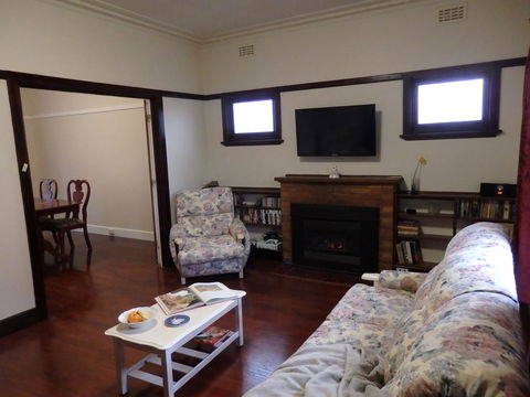 Mandall Avenue - ACT Tourism 3