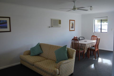 Maple Tree Cottage - ACT Tourism 0