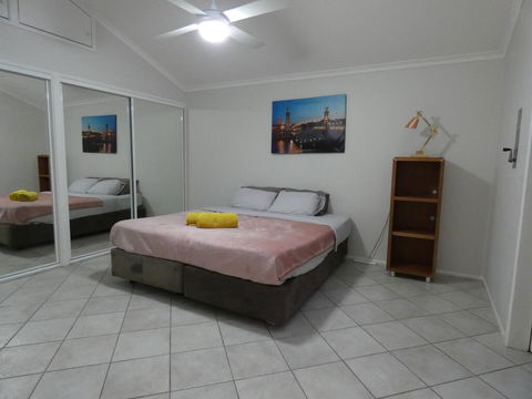 Maroochy River Apartment - ACT Tourism 3