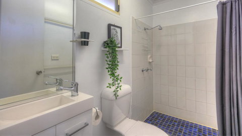 Maroochy River Resort & Bungalows - ACT Tourism 3