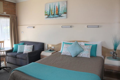 Marriott Park Motel - ACT Tourism 1