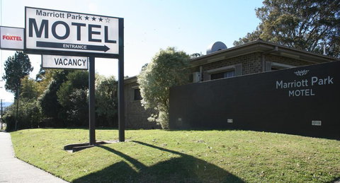 Marriott Park Motel - ACT Tourism 0