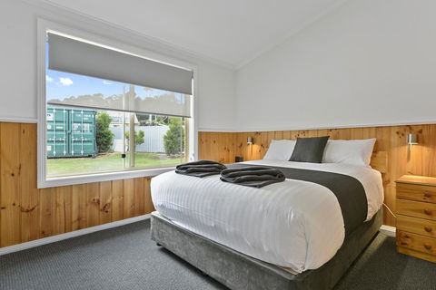 Masons Cottages - ACT Tourism 1
