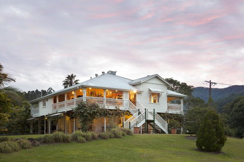 Mavis's Cabins @ Mt Warning - ACT Tourism 0