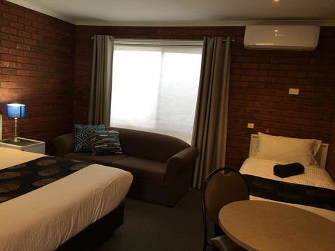 Melton Motor Inn And Apartments - ACT Tourism 2