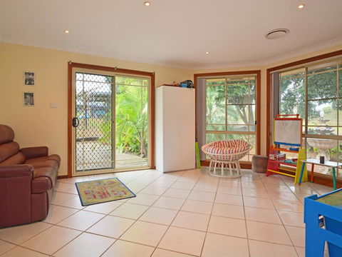 Merewether Homestead With Pool And Family Friendly - ACT Tourism 1