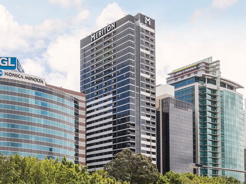 Meriton Suites North Sydney - ACT Tourism 1