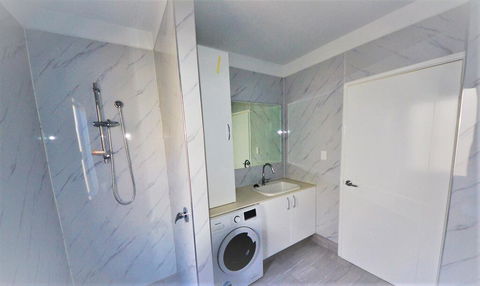 MERRIFIELD Foothill Suites - RELAXING LIFETYLE CHOICE - ACT Tourism 1