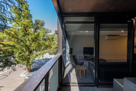 Midnight Apartments Accommodate Canberra - ACT Tourism 1