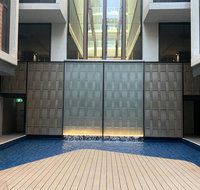 MidnightBraddon Modern Executive Apt Pool Sauna Secure Parking Wine - ACT Tourism
