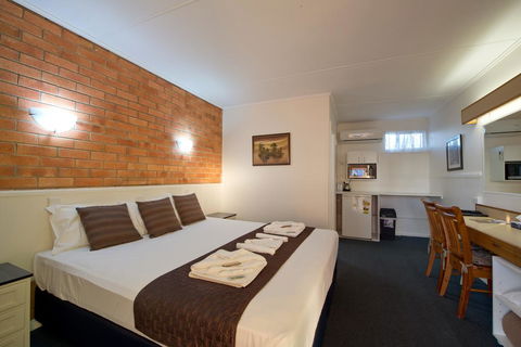 Mineral Sands Motel - ACT Tourism 3