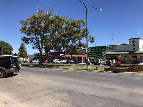 Minlaton Hotel - ACT Tourism 3