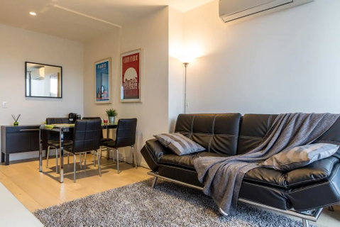 Modern 1 Bedroom Apartment In Tranquil Parklands - ACT Tourism 1