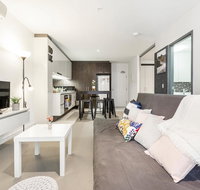 MODERN 2 BEDROOMS -SOUTHERN CROSS STATION - ACT Tourism