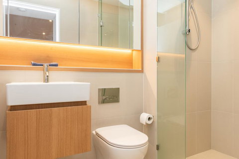 Modern Apartment In Darling Harbour - ACT Tourism 2