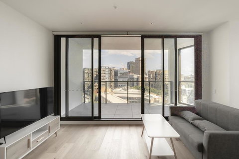 Modern Apartment In Darling Harbour - ACT Tourism 0