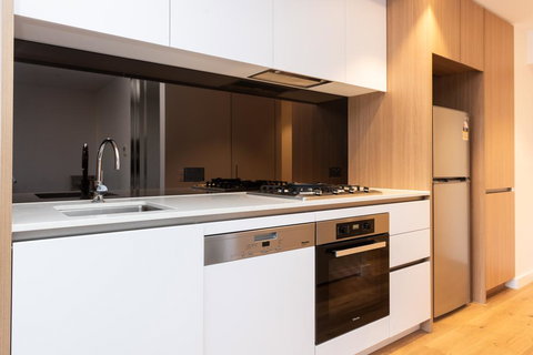 Modern Apartment In Darling Harbour - ACT Tourism 0