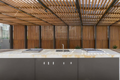 Modern Apartment In Darling Harbour - ACT Tourism 3
