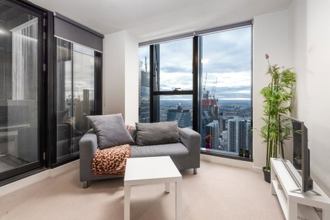 Modern One Bed Room With Balcony - ACT Tourism 0