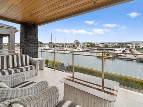 Monte Carlo Living At Martha Cove - ACT Tourism 1