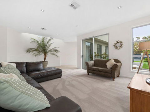 Monte Carlo Living At Martha Cove - ACT Tourism 2