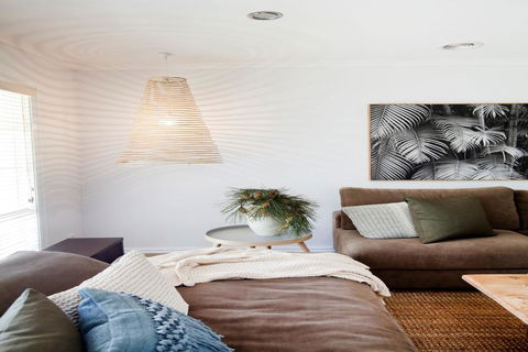 MOOMBA RETREAT - MORNINGTON - ACT Tourism 1