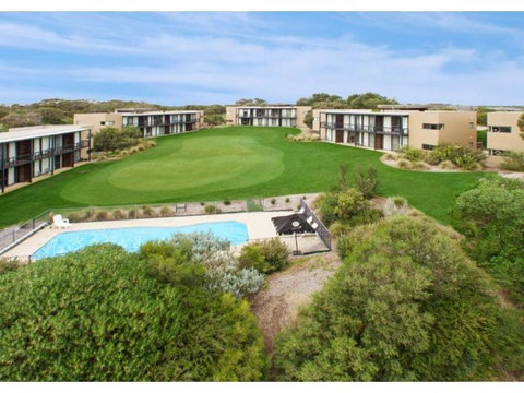 Moonah Links - Apartment 43 - ACT Tourism 0