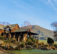 Mountain Grass Lodge 2 bedroom - ACT Tourism