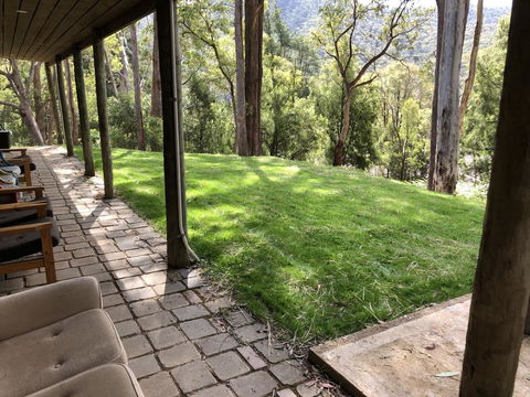 Mountain Village Cabin - ACT Tourism 1