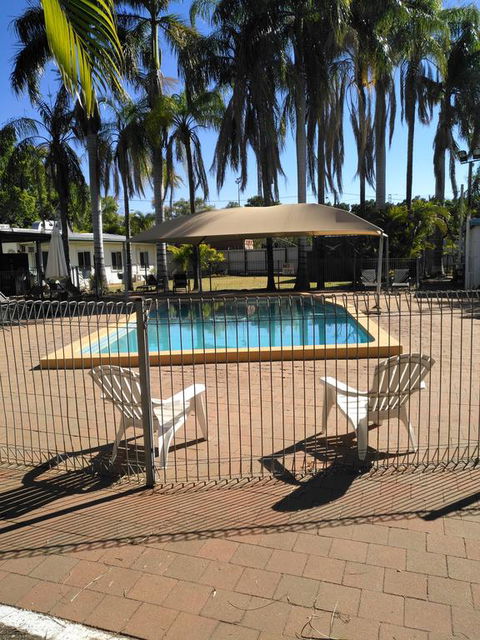 Mt Isa Irish Club Accommodation - ACT Tourism 3
