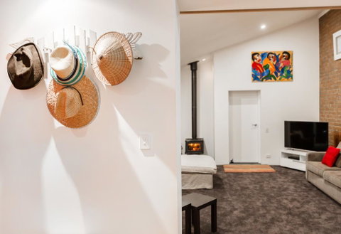 Mt Martha Retreat - ACT Tourism 1
