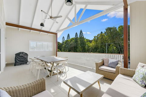 Mudjimba Island Beach House - ACT Tourism 3