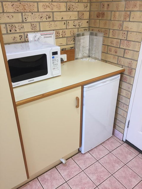 Mulga Country Motor Inn - ACT Tourism 3