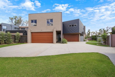 Mulwala Lakeside Townhouse #2 - ACT Tourism 3