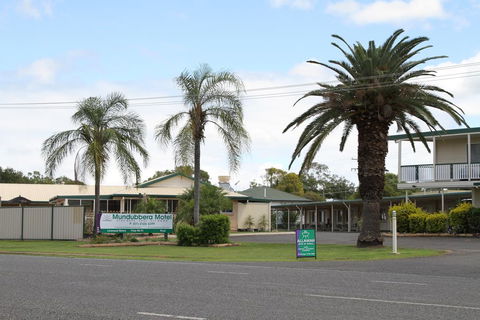 Mundubbera Motel - ACT Tourism 1