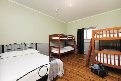 Mungo Shearers' Quarters - ACT Tourism 2