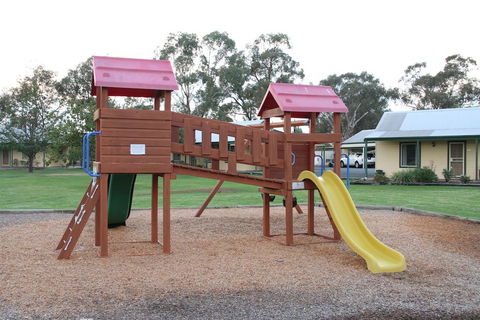 Murray River Resort - ACT Tourism 3