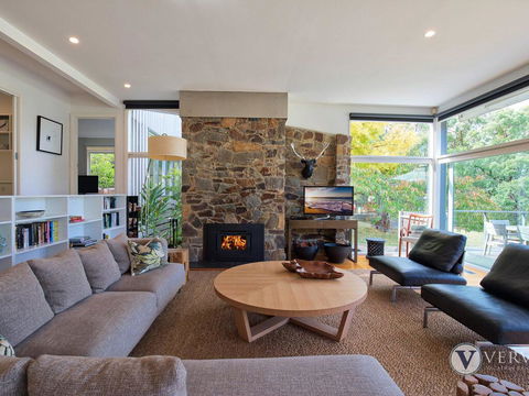 Myers Road Retreat - ACT Tourism 3