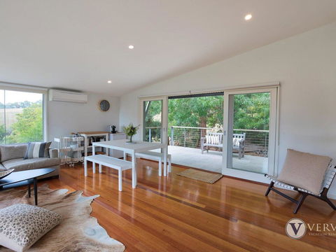 Myers Road Retreat Plus Guest House - ACT Tourism 3