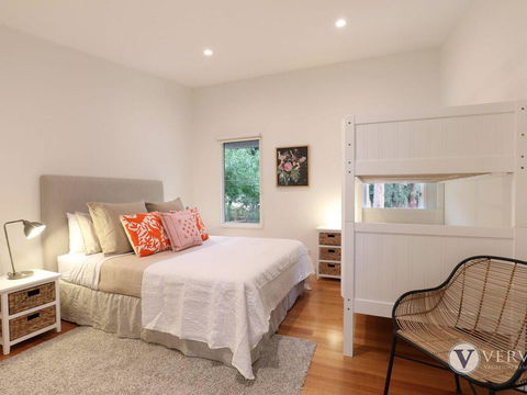 Myers Road Retreat Plus Guest House - ACT Tourism 2