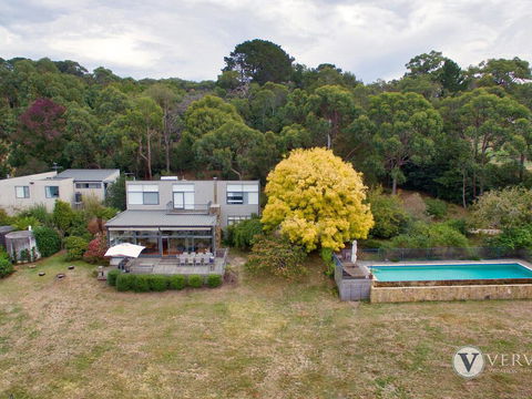 Myers Road Retreat Plus Guest House - ACT Tourism 0
