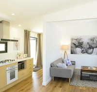Myrtle Tree Lodge - Trunks - ACT Tourism