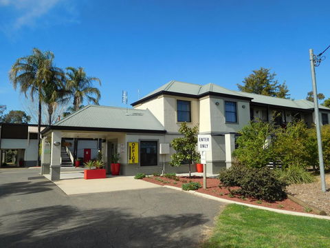 Narrabri Motel And Caravan Park - ACT Tourism 2