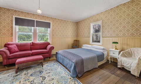 National Park Hotel - ACT Tourism 2
