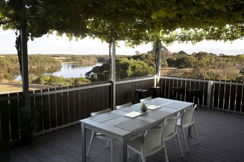 Nelson Victoria Luxury Holiday Accommodation - ACT Tourism 2