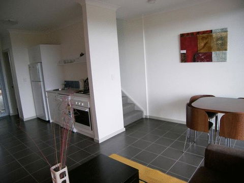 Cosy Corner Sea View Apartments - ACT Tourism 5