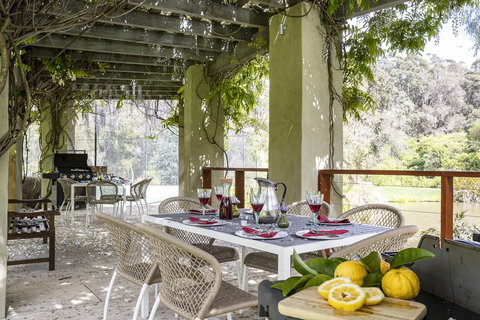 Grand Mercure Basildene Manor - ACT Tourism 6